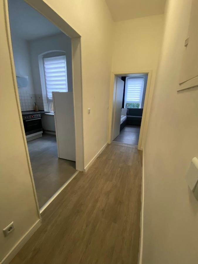 Modernes Apartment Mit 2 Schlafzimmern Und Privatparkplatz Nahe Innenstadt Neumünster Extérieur photo