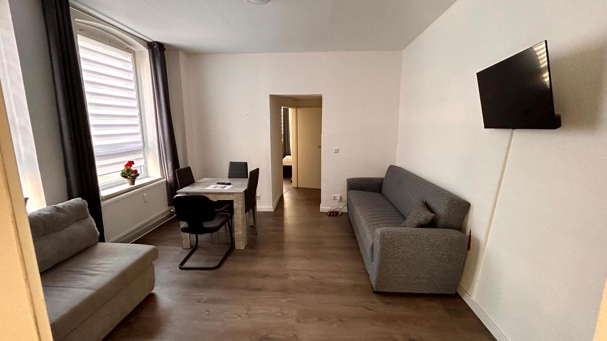 Modernes Apartment Mit 2 Schlafzimmern Und Privatparkplatz Nahe Innenstadt Neumünster Extérieur photo